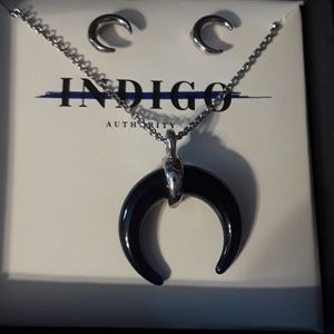 Crescent Horn long necklace & earrings set